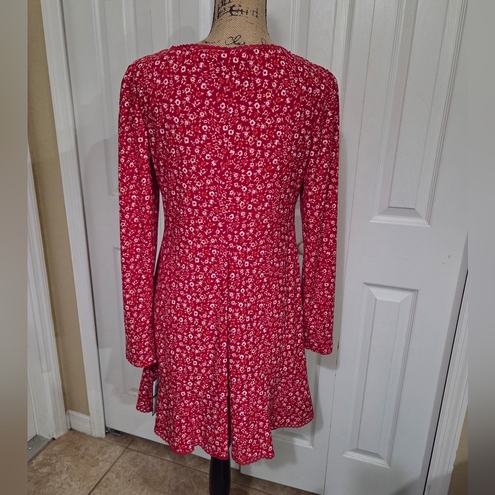 City Studio New Floral Red V-Neck Dress - Picture 4 of 9
